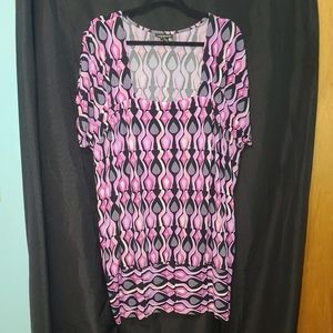 Lane Bryant 22/24 Pink Geometric Print short sleeve hip hugger top
